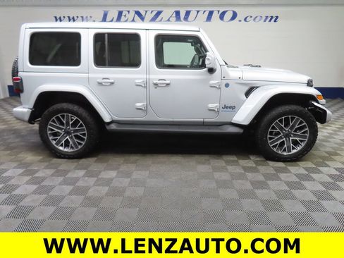 Used 2024 Jeep Wrangler High Altitude image 2