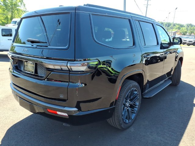 New 2026 Jeep Grand Wagoneer 4WD image 3