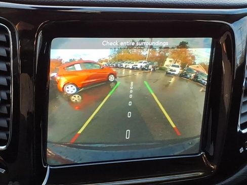 Used 2019 Jeep Compass Limited image 23