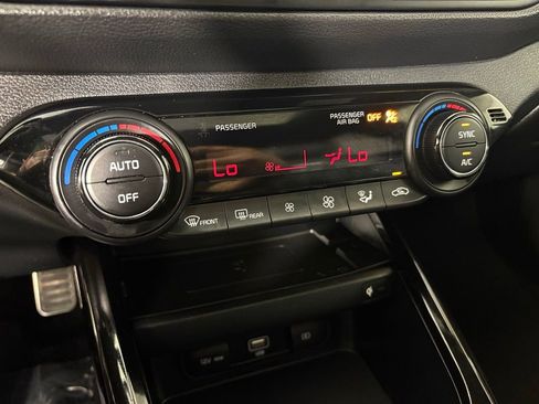 Used 2023 Kia Forte GT-Line w/ GT-Line Premium Package image 32