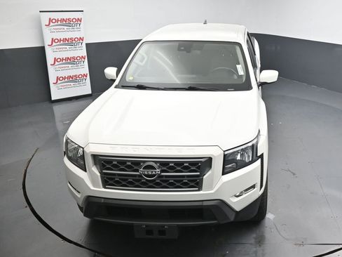 Used 2022 Nissan Frontier SV w/ Technology Package AWD/4WD image 11