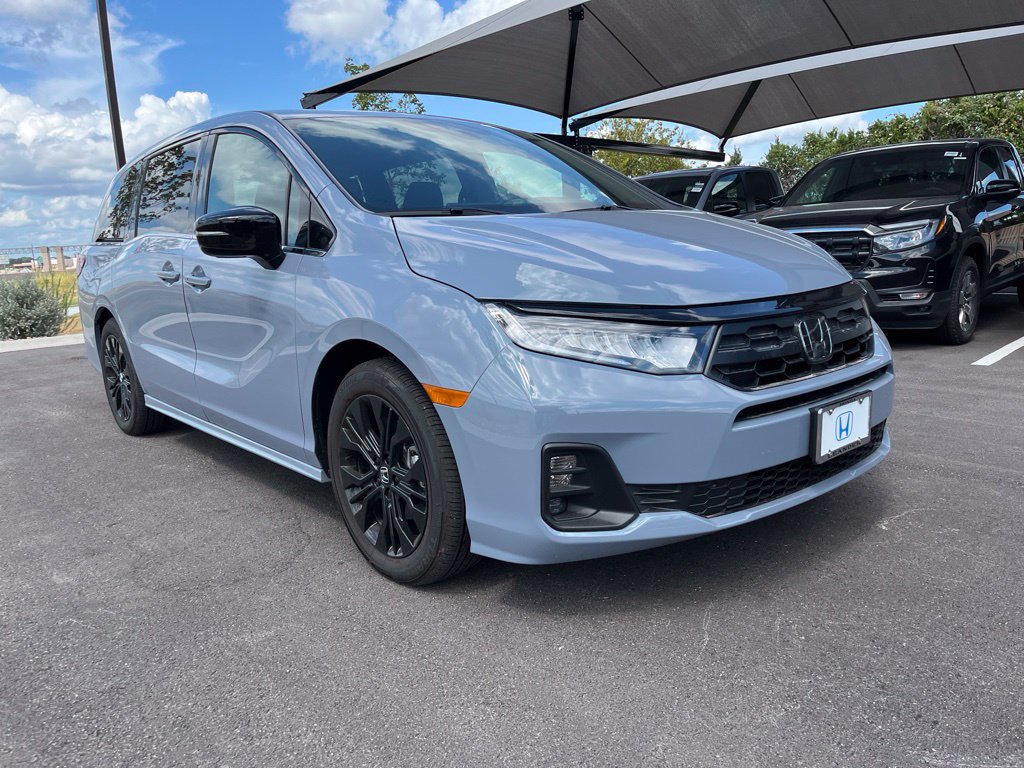 Used 2026 Honda Odyssey Sport-L image 3