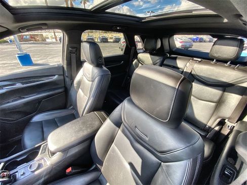 Certified 2023 Cadillac XT5 Premium Luxury image 21