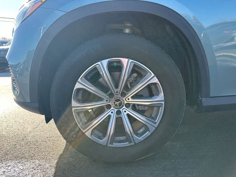 Used 2025 Mercedes-Benz GLC 300 4MATIC image 19