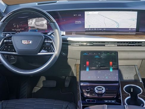 New 2026 Cadillac Escalade Platinum Sport w/ LPO, ONYX Package image 21