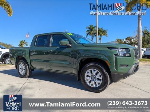 Used 2022 Nissan Frontier SV image 1