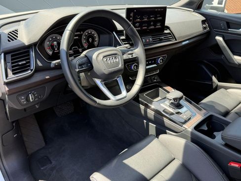 Certified 2023 Audi Q5 2.0T Premium Plus w/ Premium Plus Package AWD/4WD image 4