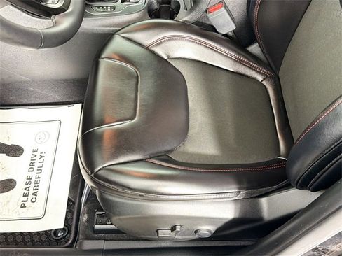 Used 2022 Jeep Cherokee Trailhawk w/ Trailer Tow Group image 18