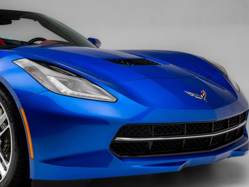 Used 2014 Chevrolet Corvette Stingray Convertible w/ 3LT Preferred Equipment Group image 38