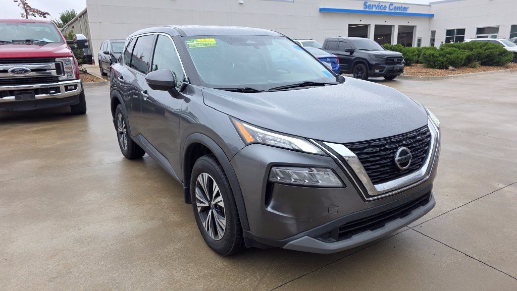 Used 2021 Nissan Rogue SV AWD/4WD image 7