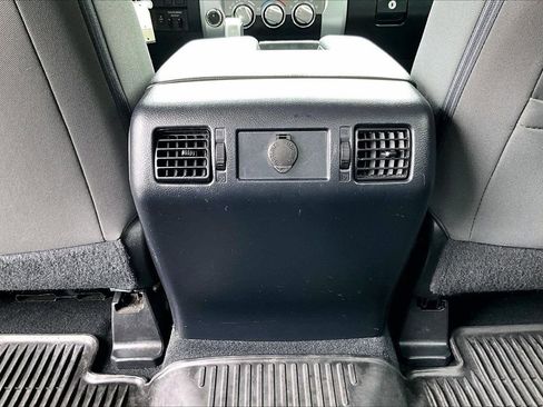 Used 2018 Toyota Tundra SR5 w/ SR5 Upgrade Package AWD/4WD image 15