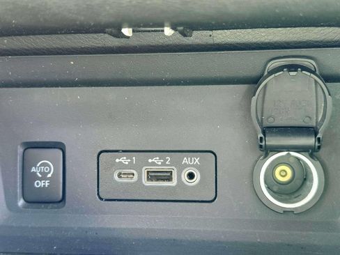 Used 2024 Nissan Sentra SV FWD image 26