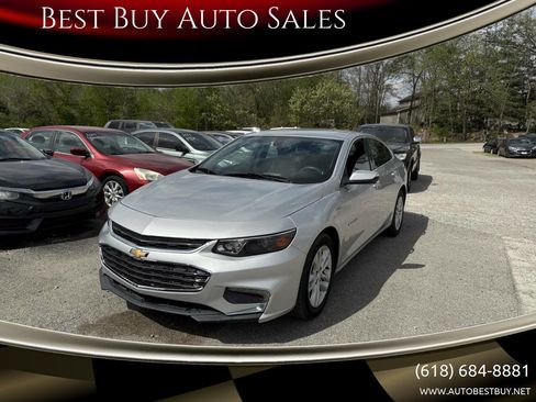 Used 2018 Chevrolet Malibu LT image 1