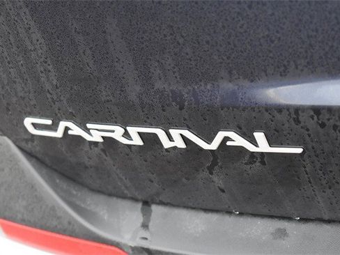 New 2026 Kia Carnival EX image 16