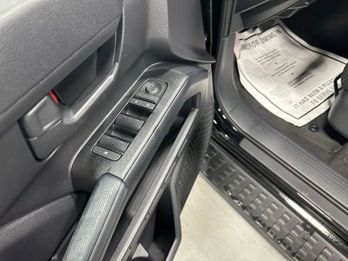 Used 2025 Toyota 4Runner TRD Off-Road image 9