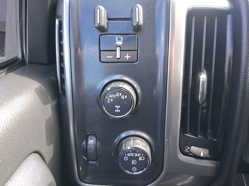 Used 2018 Chevrolet Silverado 1500 LT w/ All Star Edition AWD/4WD image 14