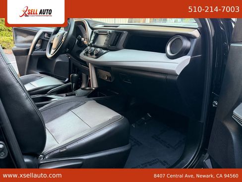 Used 2015 Toyota RAV4 LE FWD image 7
