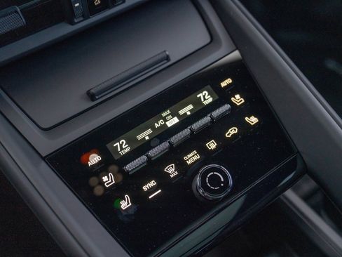 New 2026 Porsche Macan 4 Electric image 19