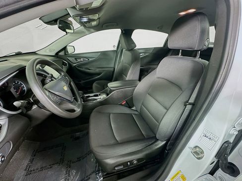 Used 2024 Chevrolet Malibu LT image 28