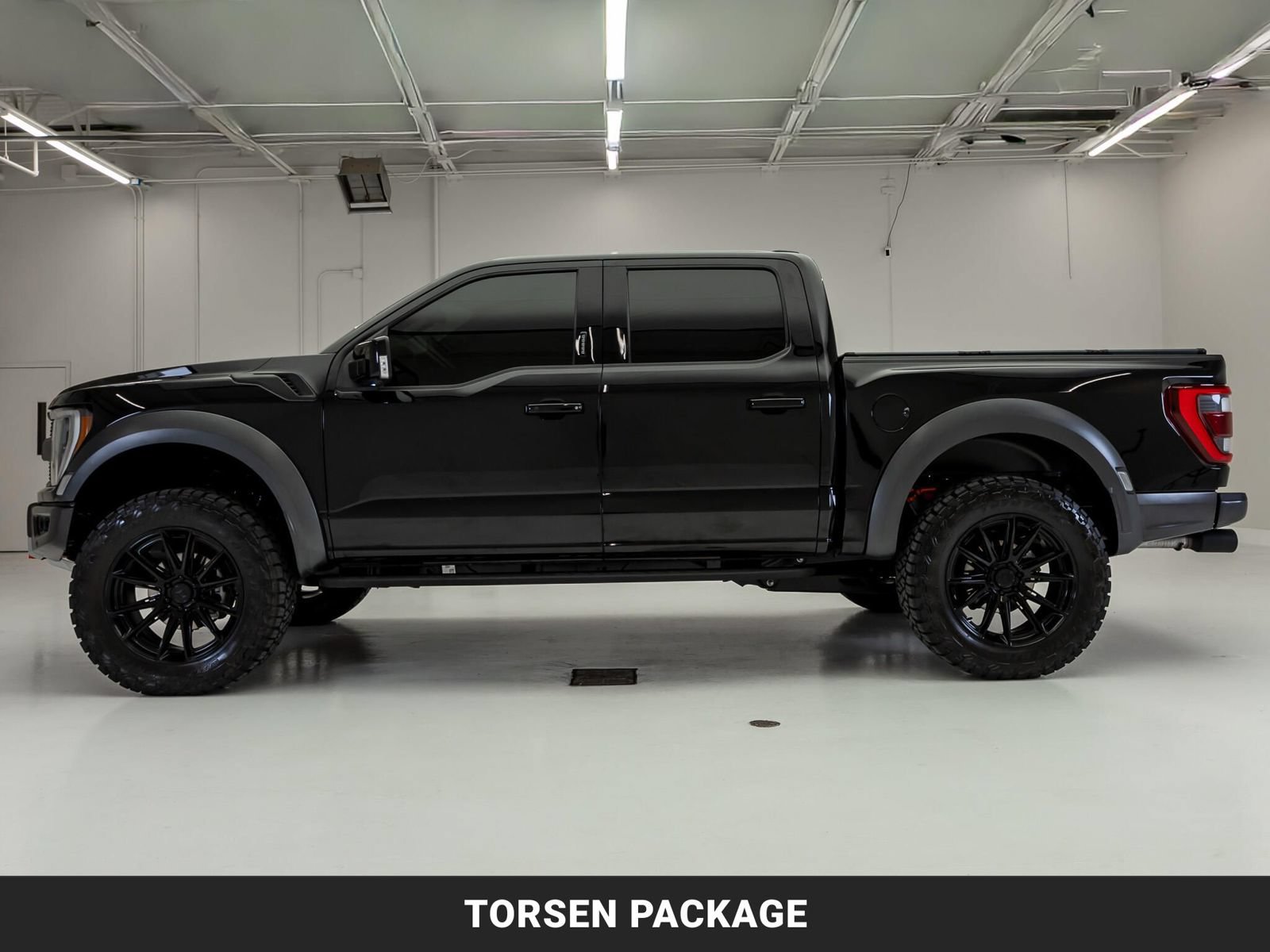 Used 2021 Ford F150 Raptor w/ Equipment Group 801A High AWD/4WD image 6
