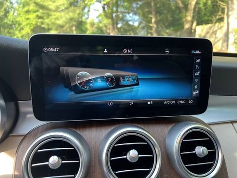 Used 2019 Mercedes-Benz C 300 4MATIC Sedan image 14