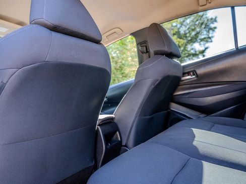 Used 2020 Toyota Corolla LE image 29