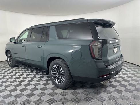 New 2026 Chevrolet Suburban Z71 w/ Z71 Off-Road Package image 4