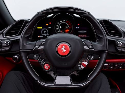 Used 2018 Ferrari 488 Spider RWD image 64