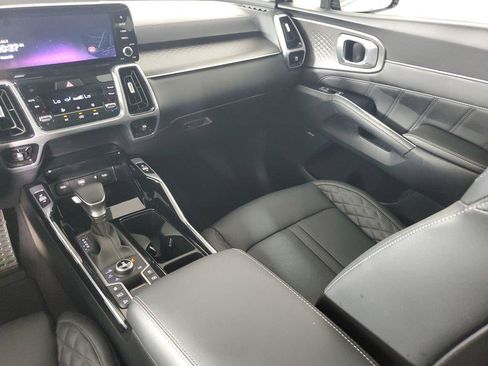 Used 2023 Kia Sorento SX AWD/4WD image 19