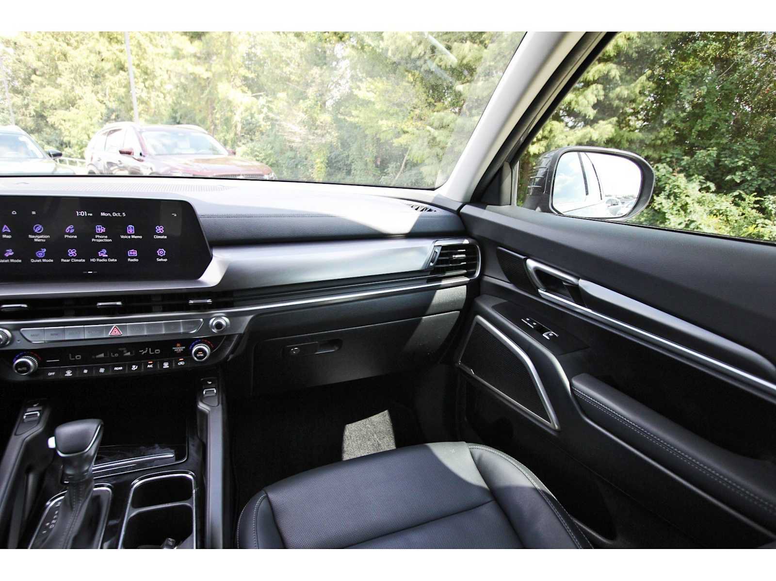 Used 2024 Kia Telluride S FWD image 8