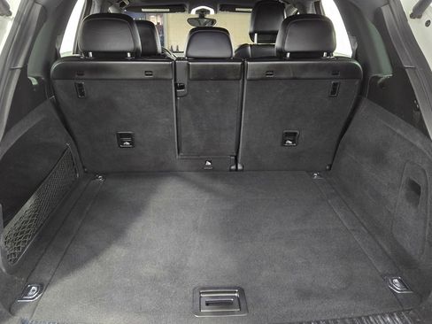 Used 2018 Porsche Cayenne Platinum Edition image 30