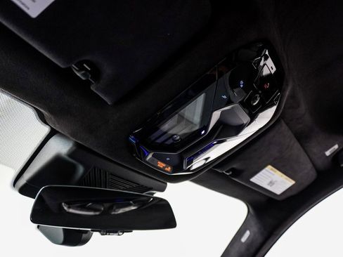 Used 2025 BMW M5 Base w/ Carbon Package image 43