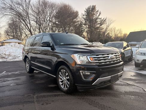 Used 2018 Ford Expedition Max Limited image 3