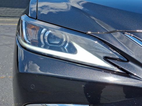 Used 2024 Lexus ES 350 w/ Accessory Package (Z1) FWD image 28