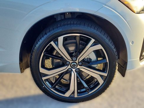 New 2024 Volvo XC60 T8 Ultimate w/ Protection Package Premier image 10