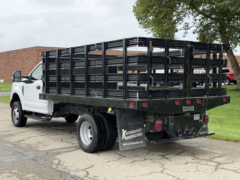 Used 2022 Ford F350 XL w/ Power Equipment Group AWD/4WD image 4