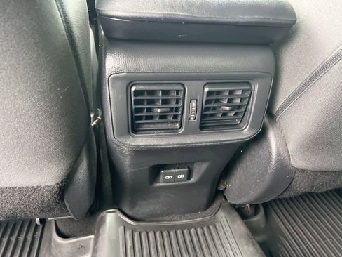 Used 2022 Toyota RAV4 XLE w/ Convenience Package image 20