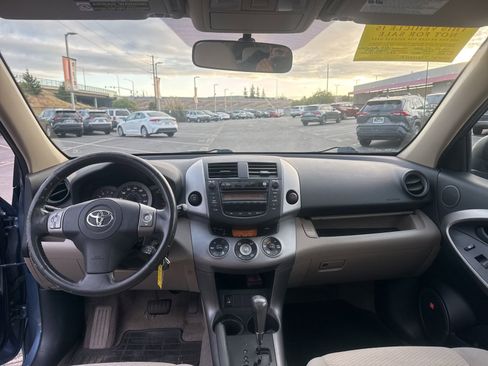 Used 2007 Toyota RAV4 Limited AWD/4WD image 18