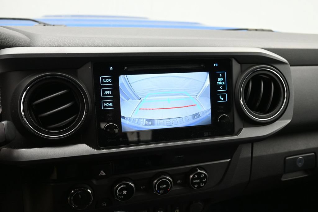 Used 2018 Toyota Tacoma TRD Sport AWD/4WD image 14