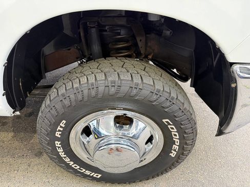 Used 2017 RAM 3500 Tradesman w/ Chrome Appearance Group image 37