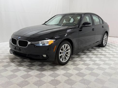 Used 2016 BMW 320i Sedan image 11