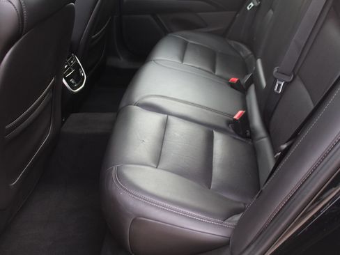 Used 2019 Cadillac XTS Luxury FWD image 10