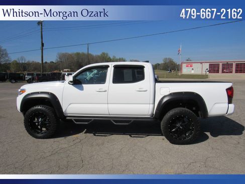Used 2022 Toyota Tacoma SR AWD/4WD image 7