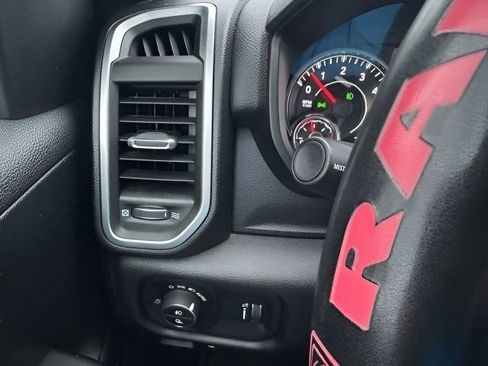 Used 2020 RAM 1500 Big Horn image 15