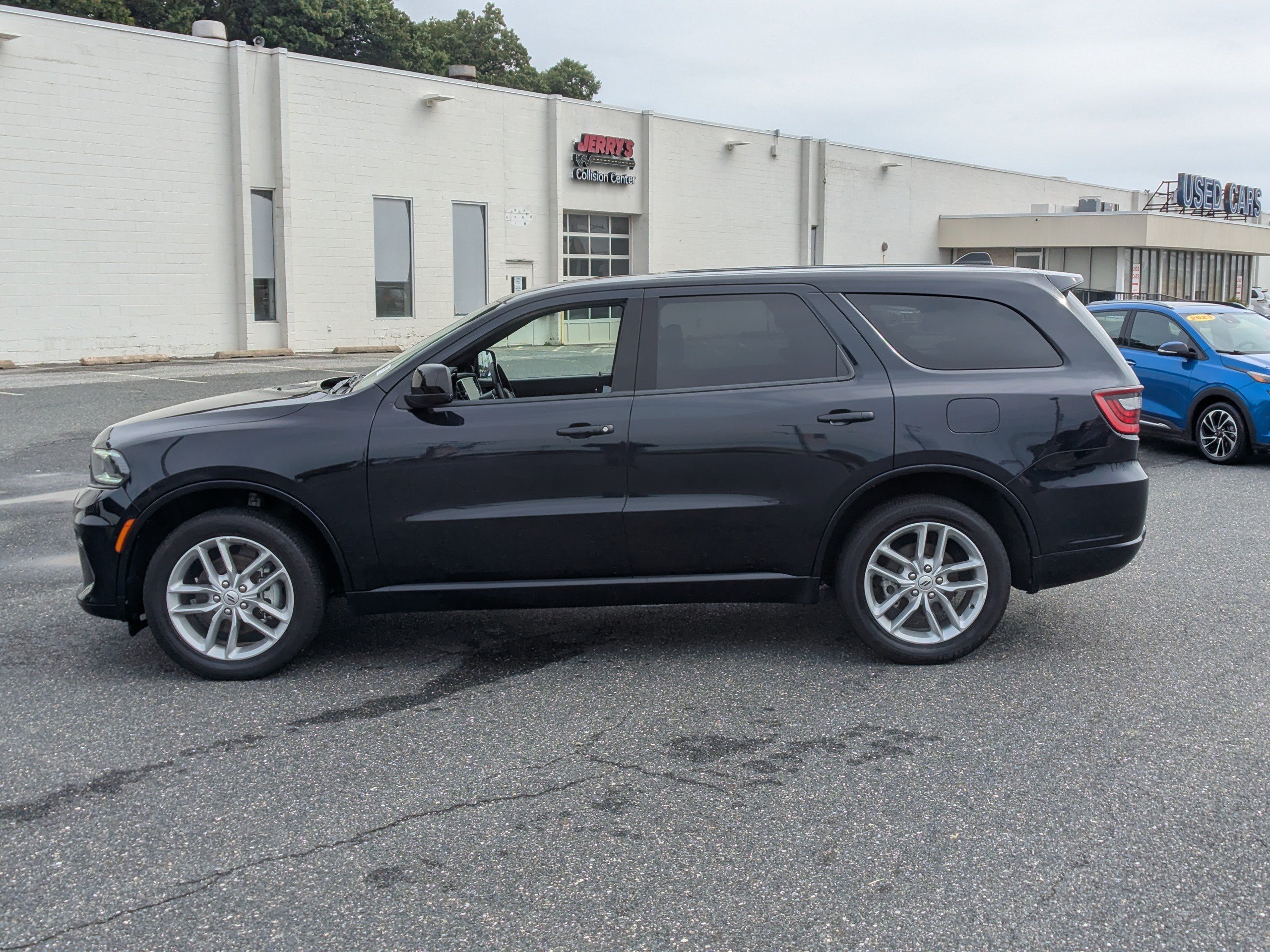 Used 2025 Dodge Durango GT AWD/4WD image 5