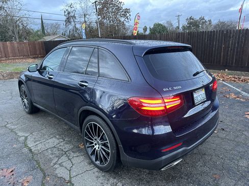 Used 2017 Mercedes-Benz GLC 300 4MATIC w/ Premium 3 Package image 8