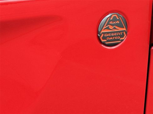 New 2025 Jeep Gladiator Mojave w/ Safety Group image 30