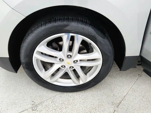 Used 2019 Chevrolet Equinox Premier AWD/4WD image 30