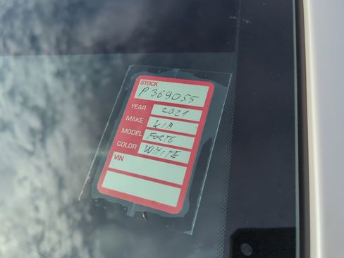 Certified 2021 Kia Forte LXS image 6