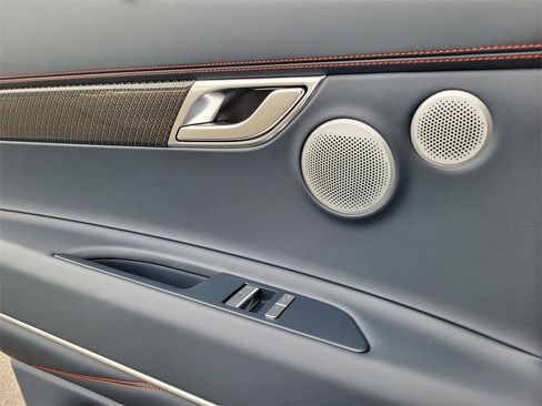 New 2026 Genesis GV80 3.5T e-SC image 12